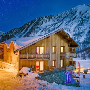 3* Hotel Anova & Spa